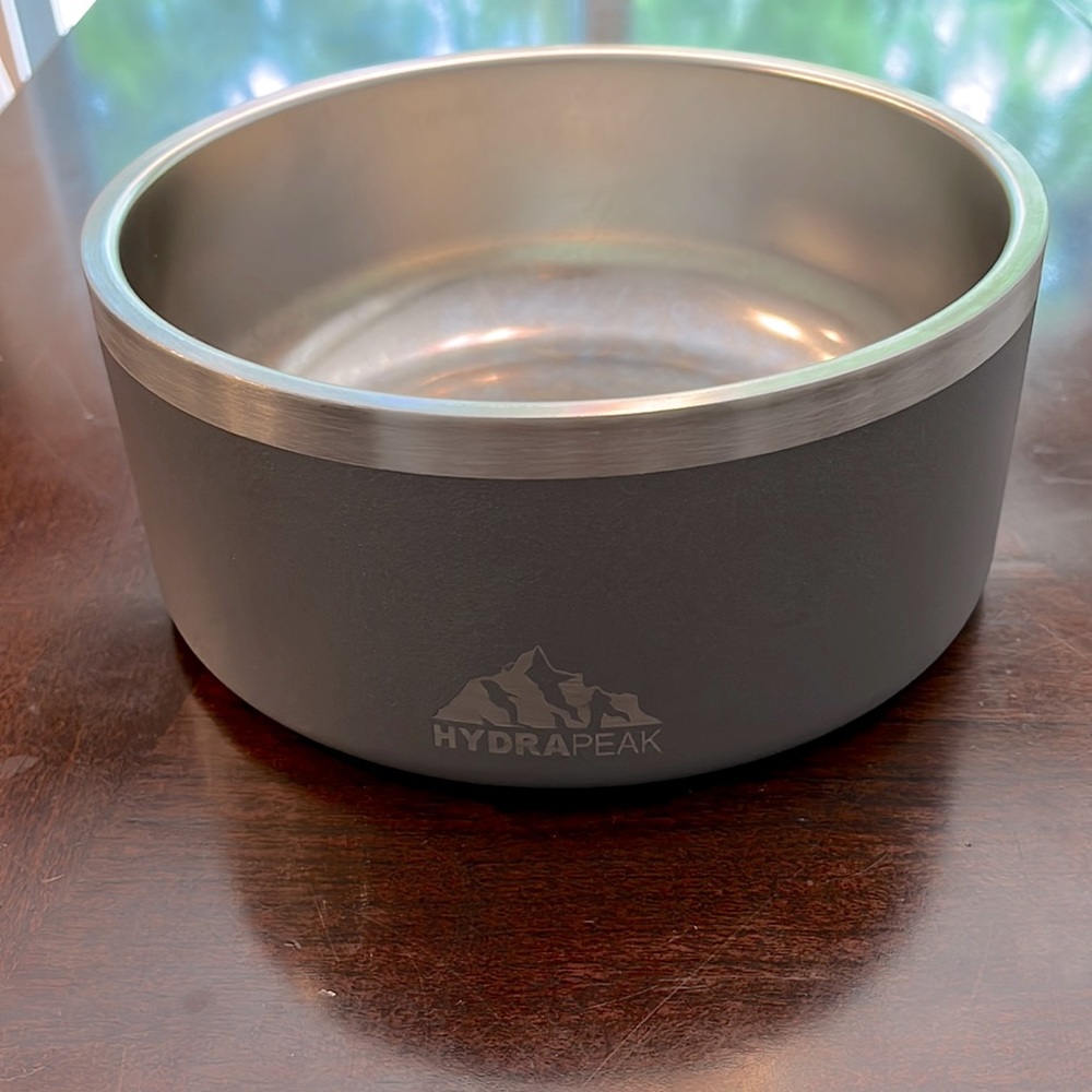 Hydrapeak Dog Bowls - 8 cup nonslip stainless steel bowls